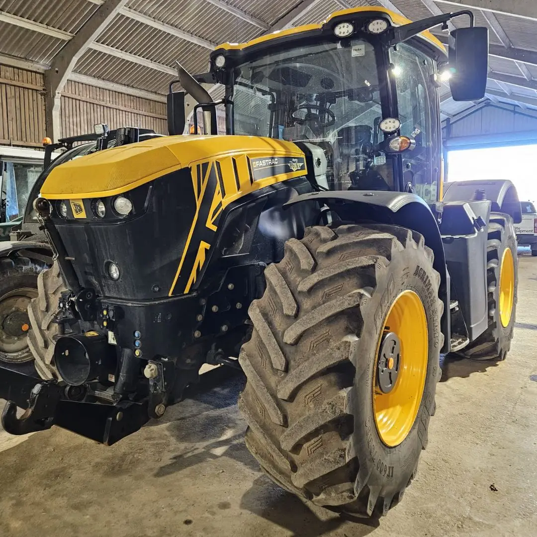 JCB Fastrac 4220